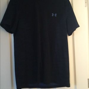 Men’s under armor under shirt